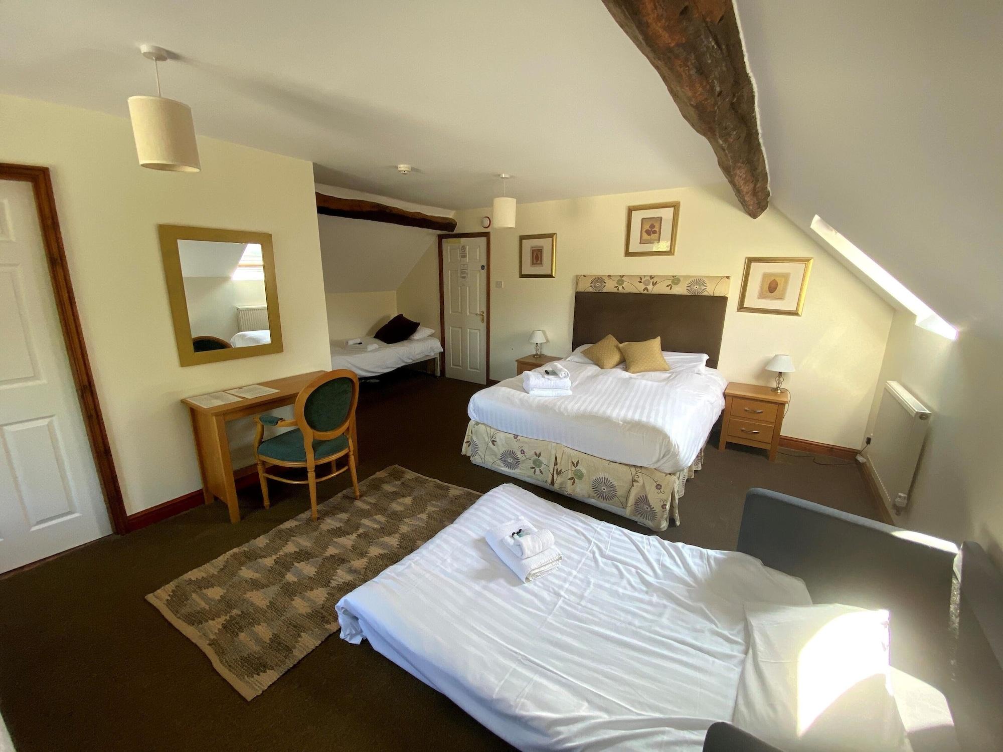 Bed and Breakfast The Royal Oak à Ashbourne  Extérieur photo